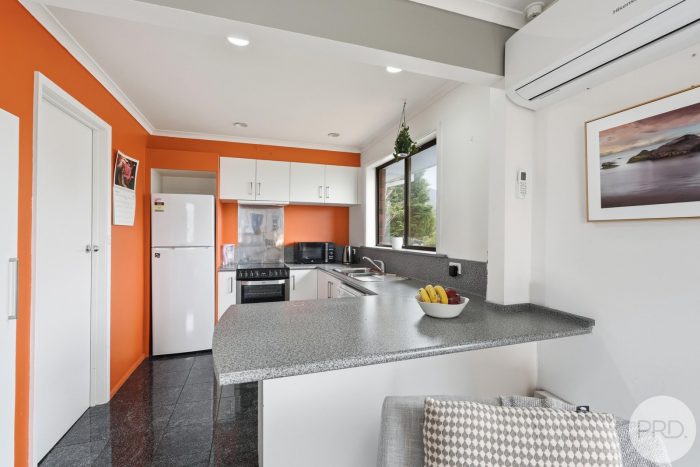 Unit 2/8 Daylesford Rd, Glenorchy TAS 7010, Australia