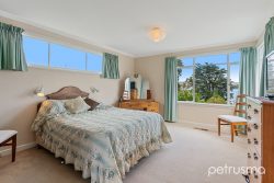 137 Derwent Ave, Lindisfarne TAS 7015, Australia