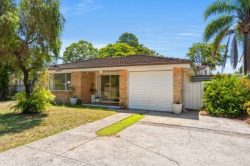 Unit 1/6 Dunban Rd, Woy Woy NSW 2256, Australia