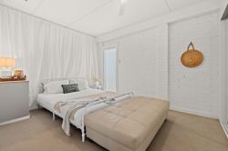 Unit 1/6 Dunban Rd, Woy Woy NSW 2256, Australia