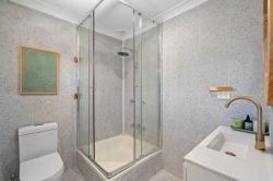 Unit 1/6 Dunban Rd, Woy Woy NSW 2256, Australia