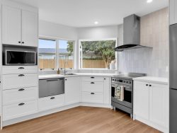 31 Forth Crescent, Glenview, Hamilton, Waikato, 3206, New Zealand