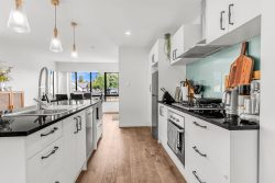 17 Kotuku Crescent, Takanini, Papakura, Auckland, 2112, New Zealand