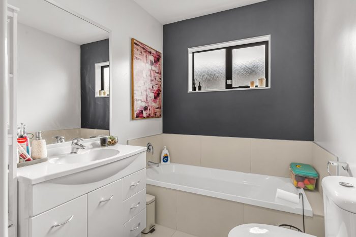 17 Kotuku Crescent, Takanini, Papakura, Auckland, 2112, New Zealand
