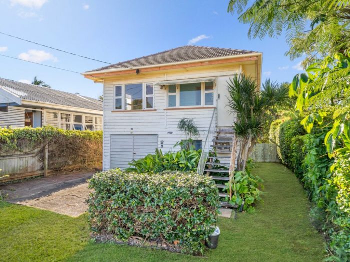 12 Herbert St, Scarborough QLD 4020, Australia