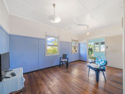 12 Herbert St, Scarborough QLD 4020, Australia