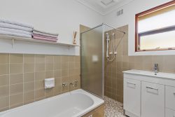 26 Highland Ave, Old Reynella SA 5161, Australia