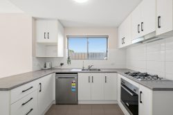 Unit 8/12 Hillier Rd, Morphett Vale SA 5162, Australia