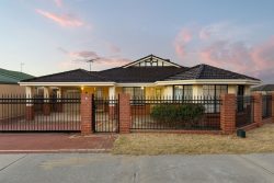 3 La Salle Rd, Alexander Heights WA 6064, Australia