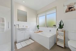 10 Emmerdale Place, Ohauiti, Tauranga, Bay Of Plenty, 3112, New Zealand