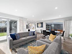 88 Cedarwood Street, Woodridge, Wellington, 6037, New Zealand