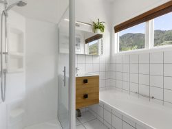 25 Marine Parade, Eastbourne, Lower Hutt, Wellington, 5013, New Zealand