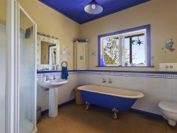 18 Ngaumatau Road, Eastbourne, Lower Hutt, Wellington, 5013, New Zealand