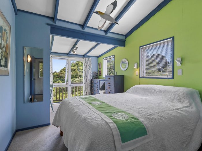 18 Ngaumatau Road, Eastbourne, Lower Hutt, Wellington, 5013, New Zealand