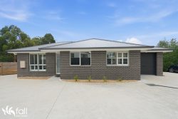 Unit 2/2 Karloo Ct, Chigwell TAS 7011, Australia