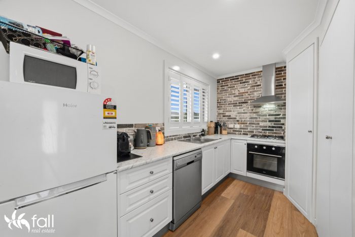 Unit 2/2 Karloo Ct, Chigwell TAS 7011, Australia