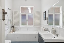 313 Greenhill Rd, Toorak Gardens SA 5065, Australia