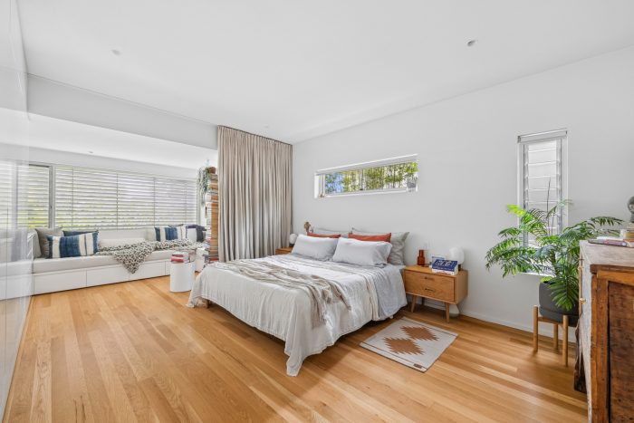 10 Knowles Ave, North Bondi NSW 2026, Australia