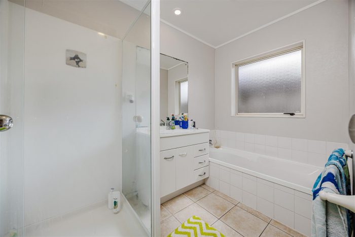4 Ksenia Drive, Flat Bush, Manukau City, Auckland, 2019, New Zealand