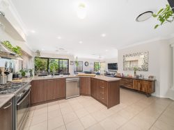 20 Litchfield Ct, North Lakes QLD 4509, Australia