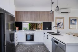 Unit 1/24 Lucille Ave, Reservoir VIC 3073, Australia