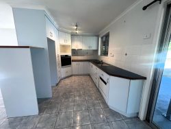 78 Malpas St, Boyne Island QLD 4680, Australia