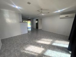 78 Malpas St, Boyne Island QLD 4680, Australia