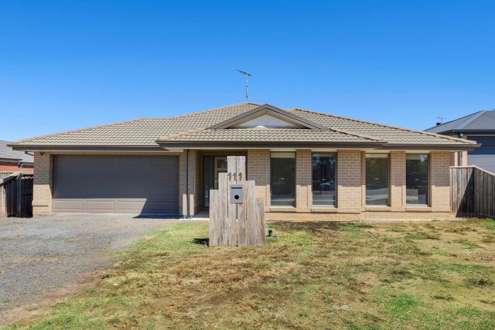 111 Milton St, Bannockburn VIC 3331, Australia