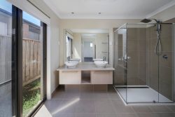 111 Milton St, Bannockburn VIC 3331, Australia