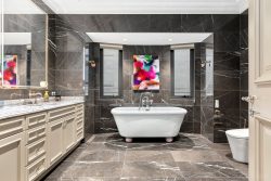 40 Monomeath Ave, Canterbury VIC 3126, Australia