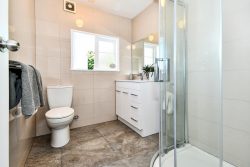 16 Olsen Avenue, Hillsborough, Auckland, 1042, New Zealand