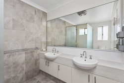 24 Silverwood St, Morley WA 6062, Australia