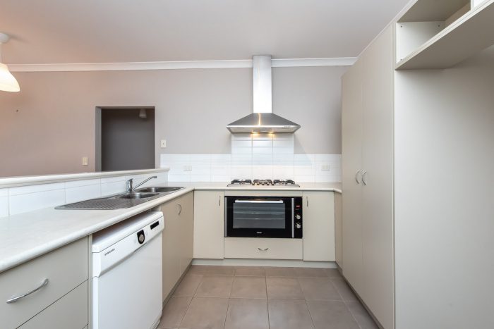 12 Maurice St, Embleton WA 6062, Australia