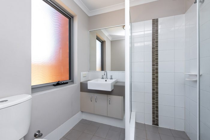 12 Maurice St, Embleton WA 6062, Australia