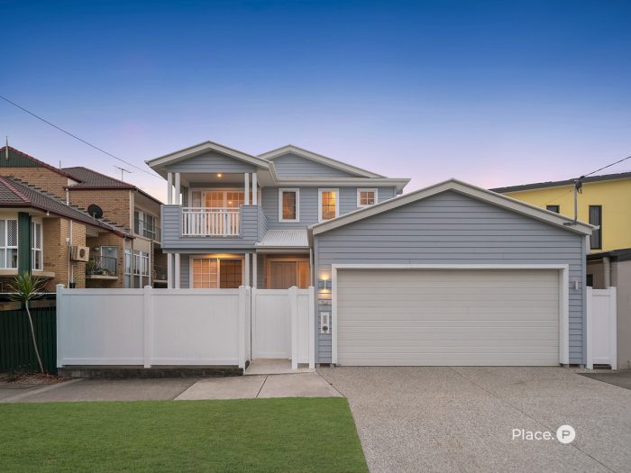 14 Murphy St, Scarborough QLD 4020, Australia