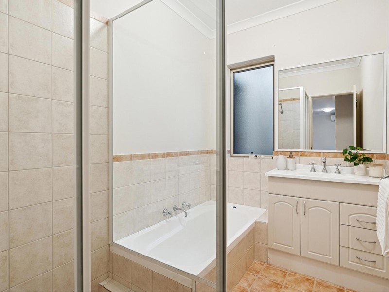 Unit 3/117 Albert St, Osborne Park WA 6017, Australia