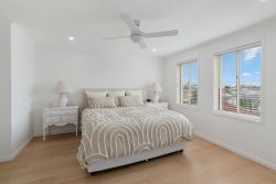 10 Robins Creek Dr, Horsley NSW 2530, Australia