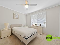 12 Sixth Ave, Green Point NSW 2251, Australia