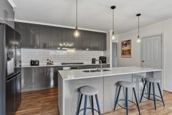 21 South Ave, Hallett Cove SA 5158, Australia