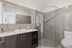 21 South Ave, Hallett Cove SA 5158, Australia