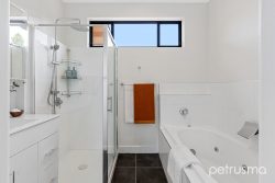 45 Tanundal St, Howrah TAS 7018, Australia