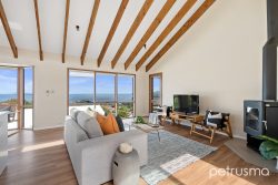 49 Tingira Rd, Blackmans Bay TAS 7052, Australia