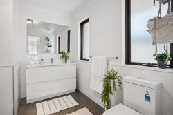 7 MacKay Pl, Cooloongup WA 6168, Australia