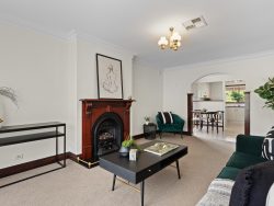 17 Virginia Dr, Morphett Vale SA 5162, Australia