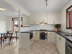 17 Virginia Dr, Morphett Vale SA 5162, Australia