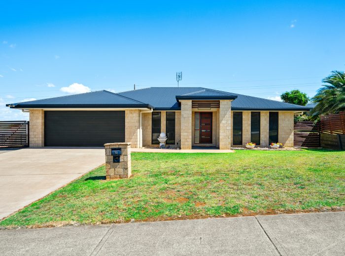 19 Ace Dr, Glenvale QLD 4350, Australia