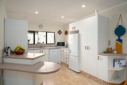 36 Albatross Close, Whitby, Porirua, Wellington, 5024, New Zealand