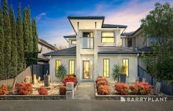 12 Atlas Walk, Point Cook VIC 3030, Australia