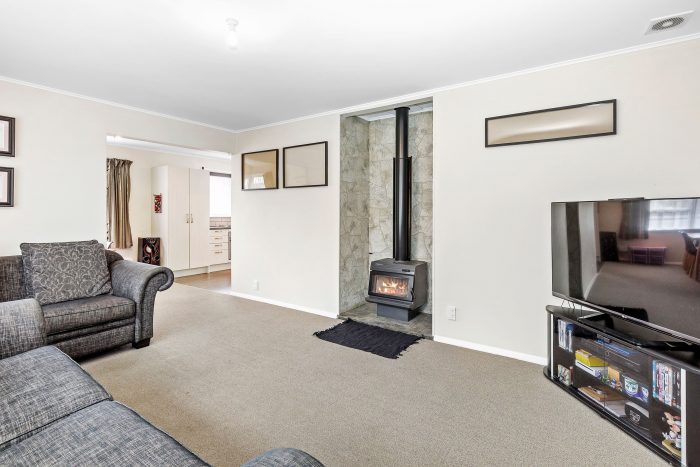 15 Bonnie Glen Crescent, Ebdentown, Upper Hutt, Wellington, 5018, New Zealand