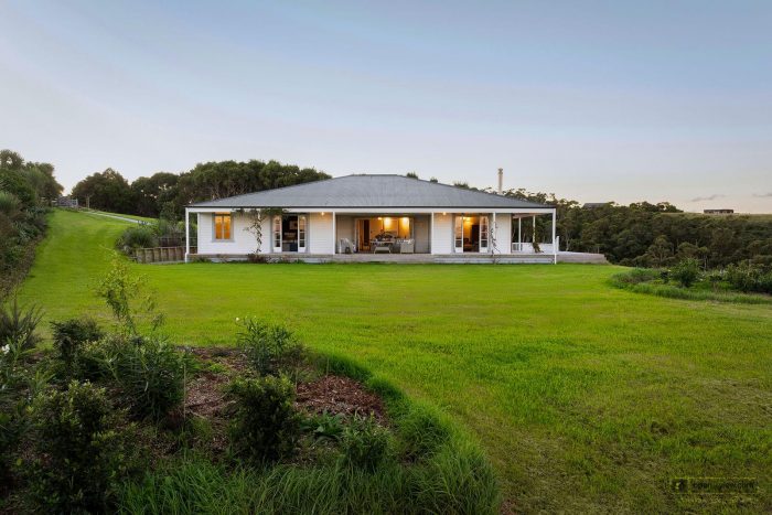 203 Cape Rodney Road, Leigh, Rodney, Auckland, 0985, New Zealand